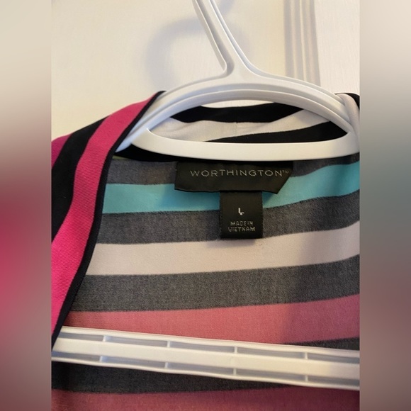 Worthington size large - Picture 2 of 3